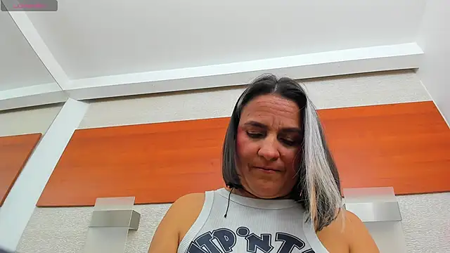allice green online show from June 9, 1:50 am
