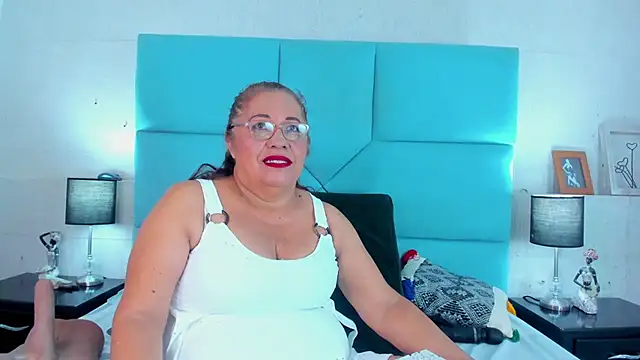 Keira Lennox online show from January 21, 1:22 pm