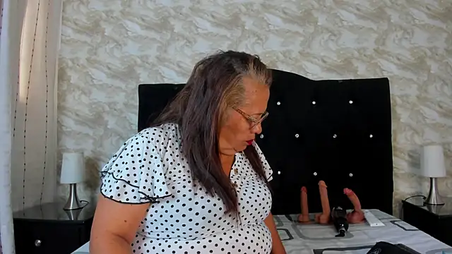 Keira Lennox online show from October 21, 11:33 am