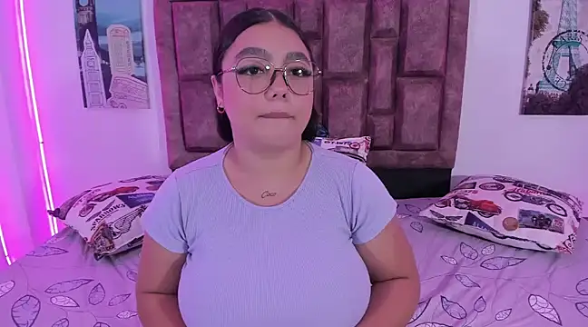 NaughtyAnaa online show from January 7, 2:42 am