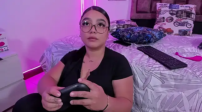 NaughtyAnaa online show from January 11, 9:46 pm