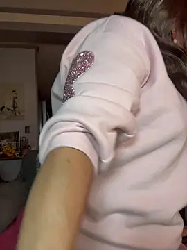 cowgirlc online show from February 4, 3:34 am