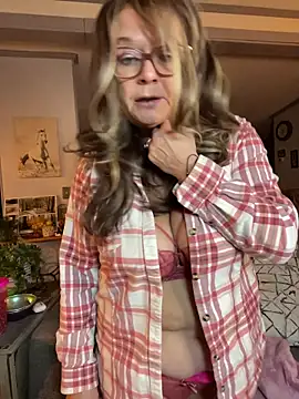 cowgirlc online show from February 6, 3:44 am