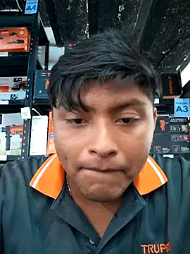 000002m online show from May 23, 6:34 pm