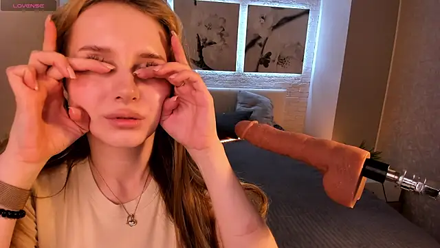 Betty June online show from September 15, 8:53 pm