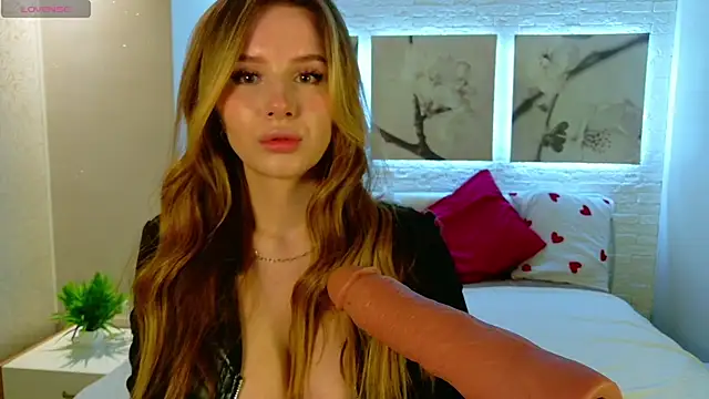 Betty June online show from February 26, 8:41 pm