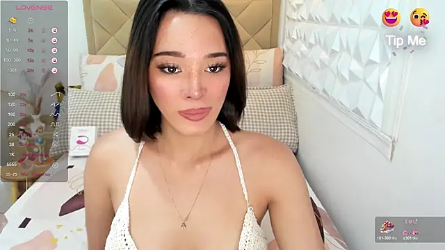 TsHeartXxx online show from April 23, 5:30 am