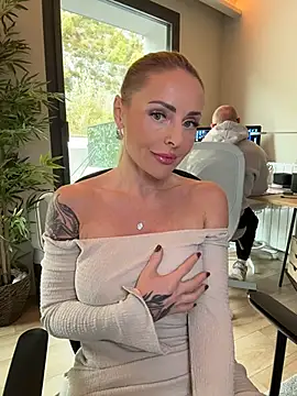 EmaSalis online show from November 10, 11:09 am