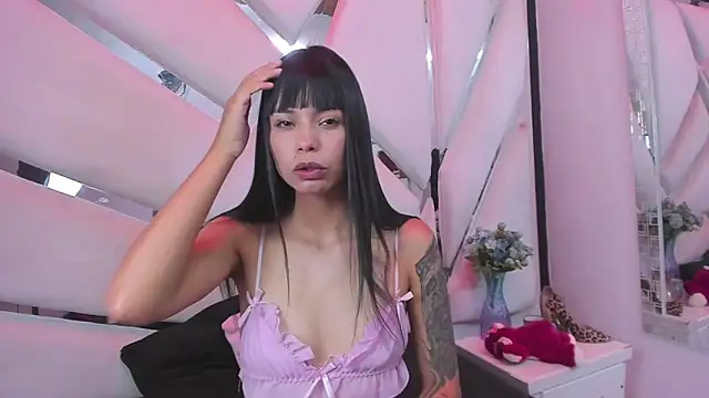 kylie seex online show from June 20, 2:36 am