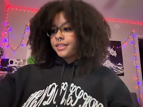 N1NT3NDH03 online show from December 2, 2:17 am