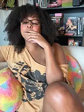 N1NT3NDH03 online show from April 7, 12:33 am