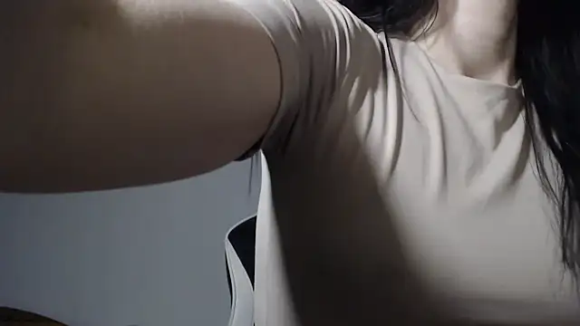 Lisakisss online show from April 20, 6:20 pm