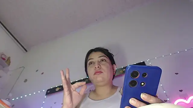 Snapshot of oliviarodriguez2u chatting on July 23, 10:40 pm oliviarodriguez2u online show from July 23, 10:40 pm