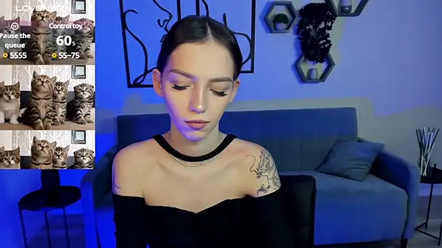 SophieCatty online show from December 2, 3:58 am