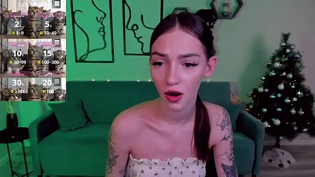 SophieCatty online show from January 4, 1:53 pm