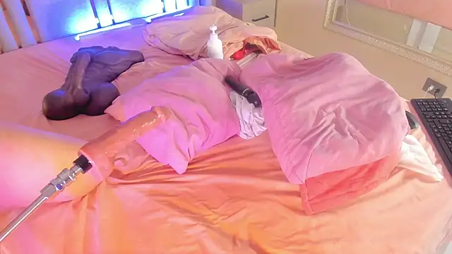 Snapshot of Saekohofman chatting on March 3, 7:21 am Saekohofman online show from March 3, 7:21 am