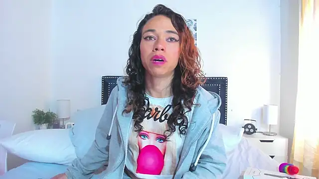 ZulyMichels online show from January 30, 3:40 pm