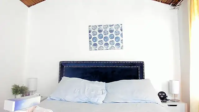 ZulyMichels online show from February 4, 12:44 pm