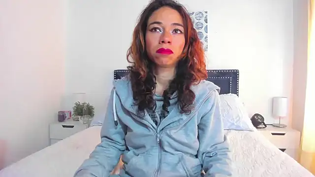 ZulyMichels online show from February 12, 3:49 pm