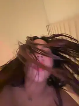 Snapshot of marcimaa chatting on February 22, 3:23 am marcimaa online show from February 22, 3:23 am