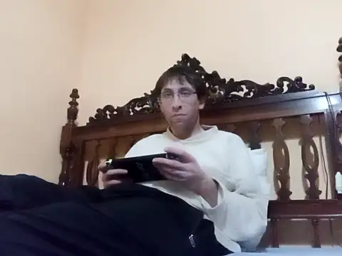 Snapshot of White_rabbit_ chatting on January 10, 5:24 pm White rabbit  online show from January 10, 5:24 pm