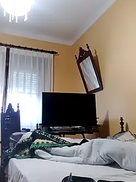 Snapshot of White_rabbit_ chatting on January 23, 9:39 am White rabbit  online show from January 23, 9:39 am