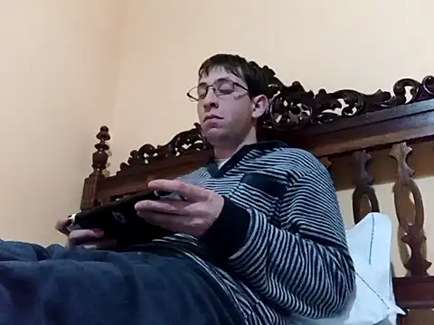 Snapshot of White_rabbit_ chatting on February 4, 9:31 pm White rabbit  online show from February 4, 9:31 pm