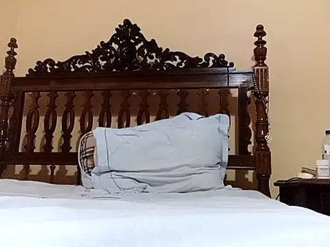 Snapshot of White_rabbit_ chatting on March 8, 8:35 pm White rabbit  online show from March 8, 8:35 pm