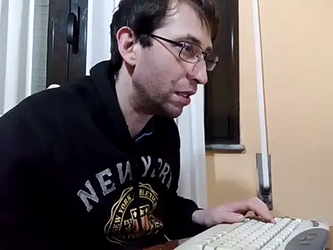 Snapshot of White_rabbit_ chatting on March 16, 9:47 pm White rabbit  online show from March 16, 9:47 pm