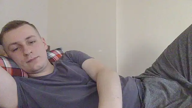 Snapshot of your_andy chatting on October 19, 7:20 am your andy online show from October 19, 7:20 am