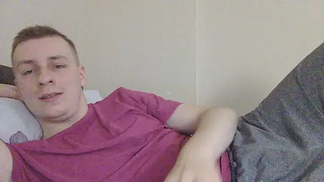 Snapshot of your_andy chatting on October 21, 7:20 am your andy online show from October 21, 7:20 am