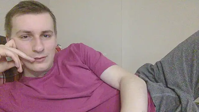 Snapshot of your_andy chatting on November 28, 8:28 am your andy online show from November 28, 8:28 am