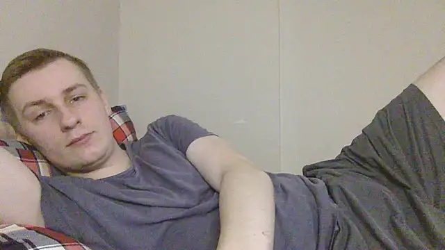 Snapshot of your_andy chatting on November 29, 7:33 am your andy online show from November 29, 7:33 am