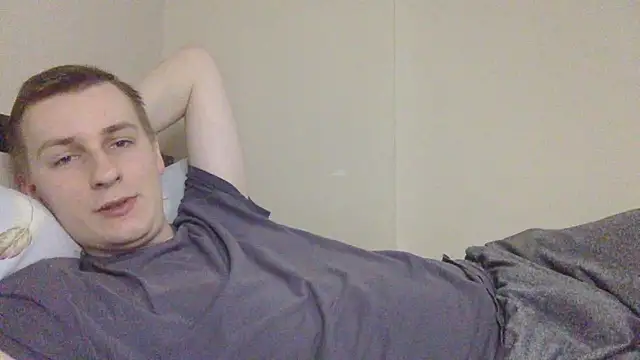 Snapshot of your_andy chatting on November 30, 8:29 am your andy online show from November 30, 8:29 am