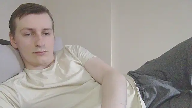Snapshot of your_andy chatting on May 6, 5:57 am your andy online show from May 6, 5:57 am