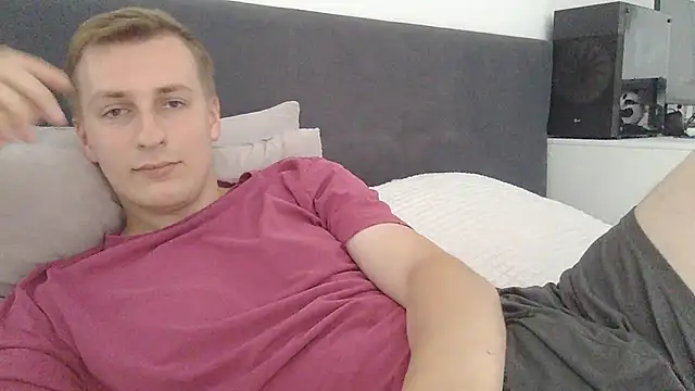 Snapshot of your_andy chatting on July 26, 7:37 am your andy online show from July 26, 7:37 am