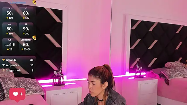 Snapshot of Girl_Cherry chatting on March 15, 5:48 pm Girl Cherry online show from March 15, 5:48 pm