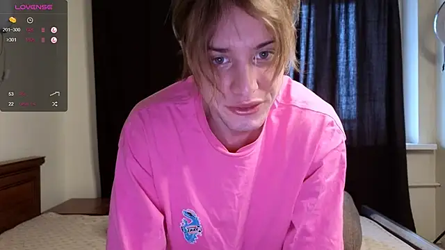 Snapshot of Cryptikov chatting on December 3, 10:17 am Cryptikov online show from December 3, 10:17 am