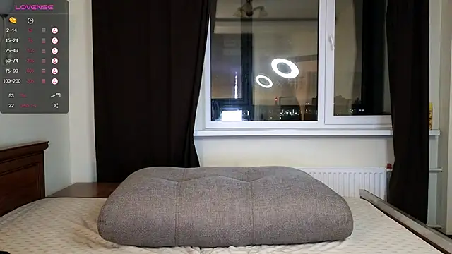 Snapshot of Cryptikov chatting on December 10, 10:26 pm Cryptikov online show from December 10, 10:26 pm