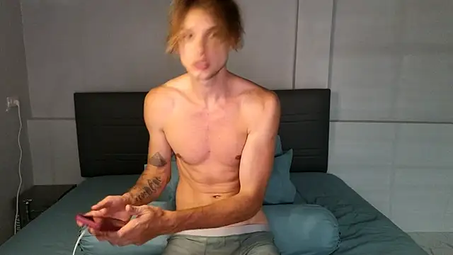 Snapshot of Cryptikov chatting on January 21, 4:37 pm Cryptikov online show from January 21, 4:37 pm