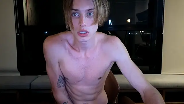 Snapshot of Cryptikov chatting on February 13, 12:21 pm Cryptikov online show from February 13, 12:21 pm