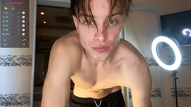 Snapshot of Cryptikov chatting on September 12, 2:06 pm Cryptikov online show from September 12, 2:06 pm