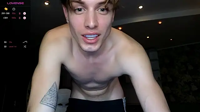 Snapshot of Cryptikov chatting on September 22, 12:56 am Cryptikov online show from September 22, 12:56 am