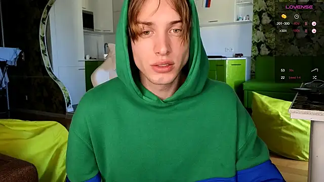 Snapshot of Cryptikov chatting on October 17, 11:57 am Cryptikov online show from October 17, 11:57 am