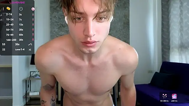 Snapshot of Cryptikov chatting on November 10, 5:39 am Cryptikov online show from November 10, 5:39 am