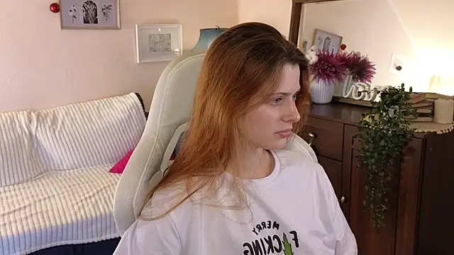 doll lesli online show from December 15, 2:27 pm