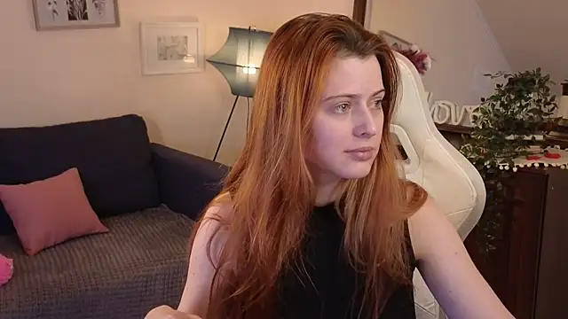 doll lesli online show from February 27, 5:15 pm