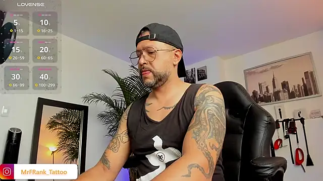 MrFrank tattoo online show from January 9, 1:24 pm