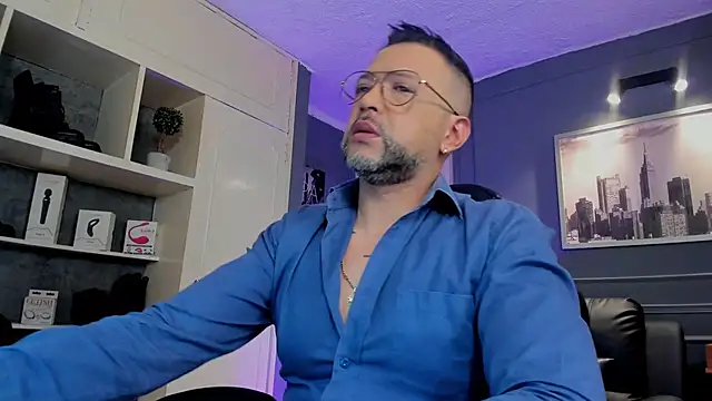 MrFrank tattoo online show from October 7, 2:25 pm