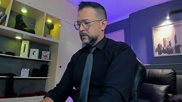 MrFrank tattoo online show from November 28, 12:19 pm